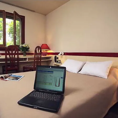 Citotel Les Alizes إيزين